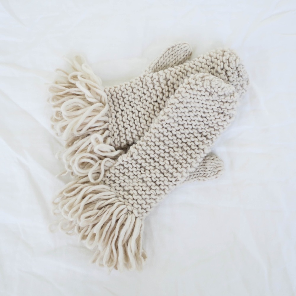 Knit mittens